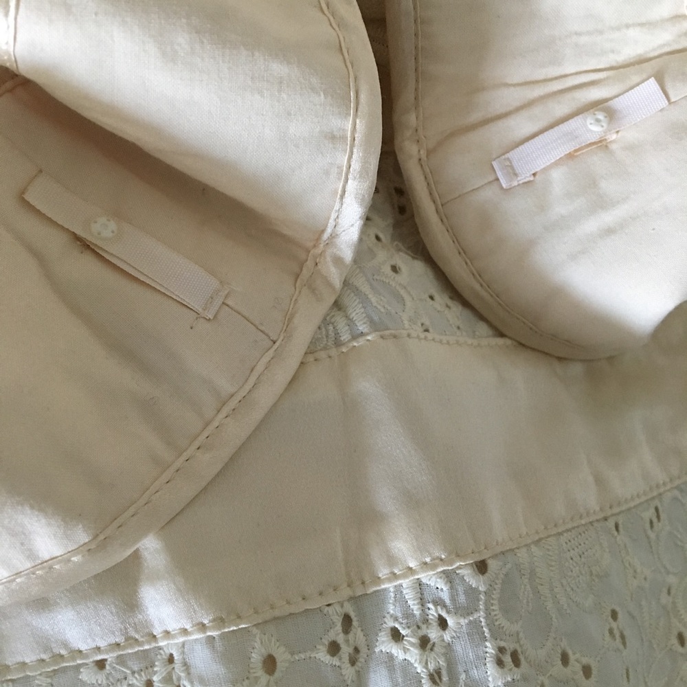 Nanette Lepore Button front eyelet tank top with ribbon tiers - Picture 7 of 8